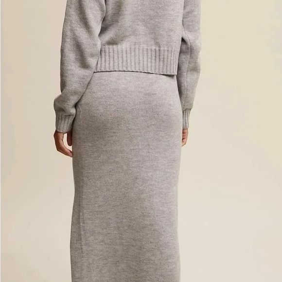 Gray Sweater and Pencil Skirt Set by Listicle - Picture 3 of 3